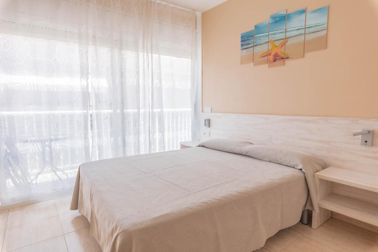 Apartaments Costamar 카라펠 외부 사진